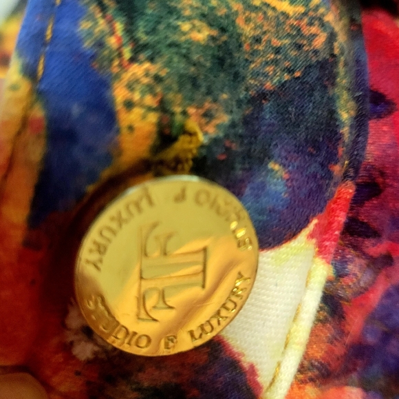 STUDIO F  shorts - Picture 3 of 4